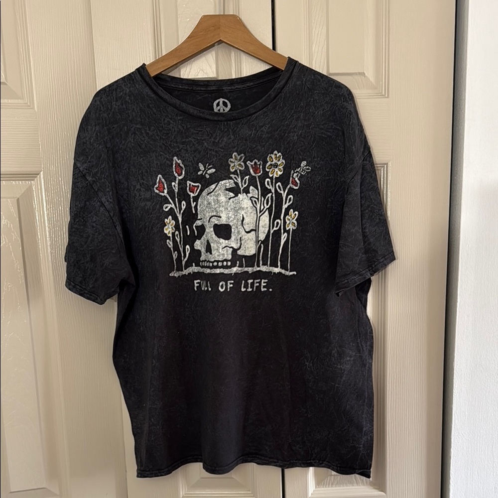 Skull full of life tee